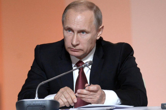 Путин прибыл в Иркутск на совещание по вопросу ликвидации последствий паводков и пожаров в Сибири и на Урале