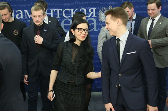  России  нужен закон о молодёжной политике