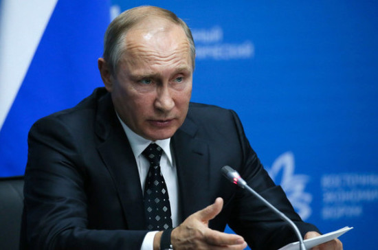 Владимир Путин поздравил моряков с Днём Балтийского флота