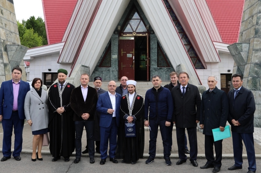 Депутат Гаврилов высоко оценил вклад религиозных общин в развитие институтов гражданского общества в Башкирии 