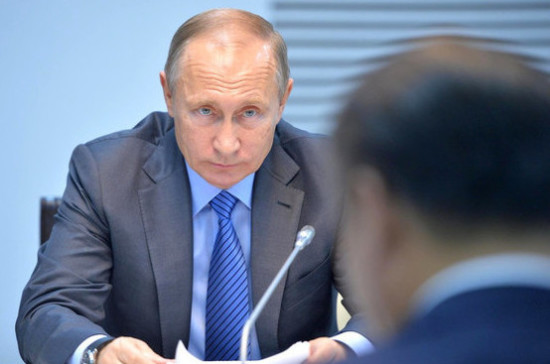 Путин заявил о необходимости совершенствования структуры РАН