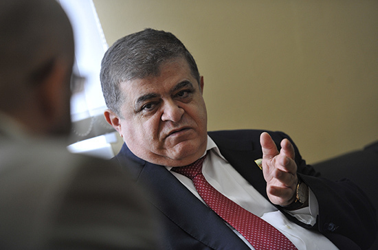 Джабаров отметил положительный итог переговоров Путина и Макрона