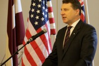 Президент Латвии планирует улучшить дискриминационный закон о гражданстве