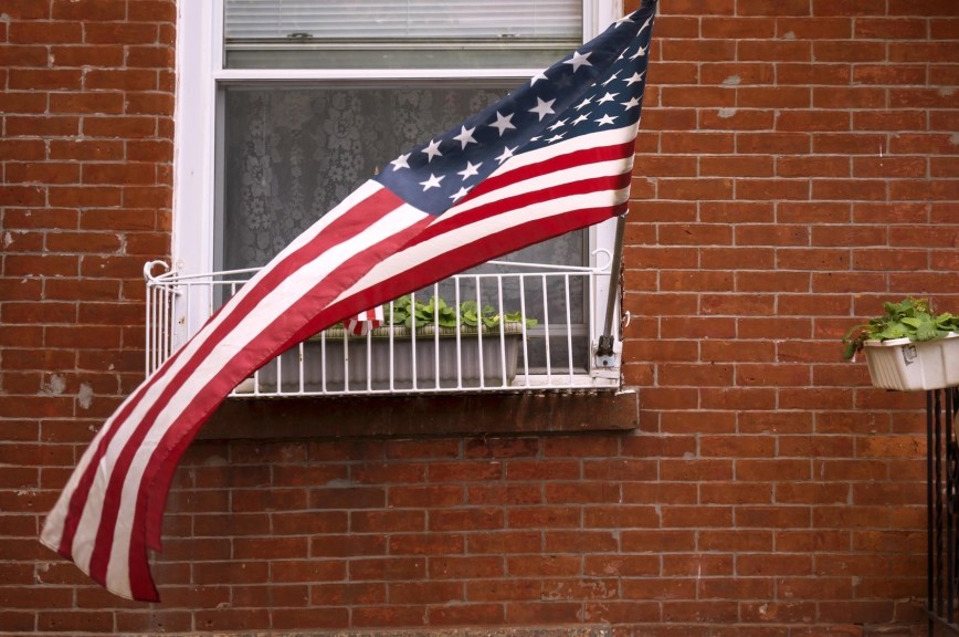 Захарова: Москва может потребовать у США компенсации за блокировку дипсобственности