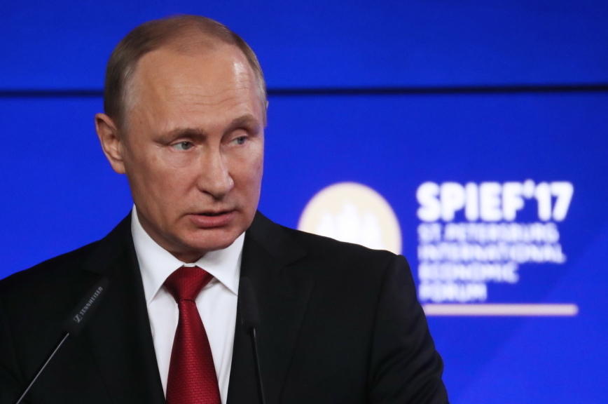 Путин: стоящие перед миром системные вызовы поможет решить молодёжь