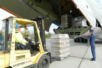 Военные РФ вручили продовольственные пакеты и оказали медпомощь инвалидам Латакии