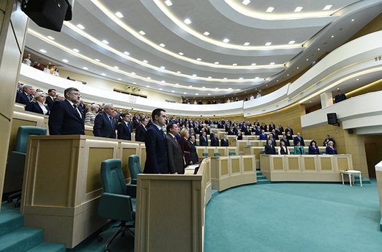 Сенаторы высказались против «строек коммунизма»