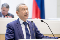 Сенатор Климов: комиссия по защите госсуверенитета РФ проанализирует опыт США
