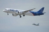 Новый российский пассажирский самолёт МС-21 успешно завершил третий полёт