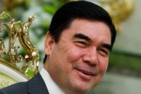 Президент Туркменистана помиловал более тысячи осуждённых