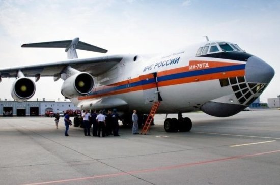 Самолёт МЧС доставил обратившуюся к Путину онкобольную девушку на лечение в Москву