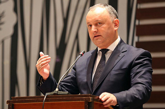 Президент Молдавии выходит на прямую линию с народом 