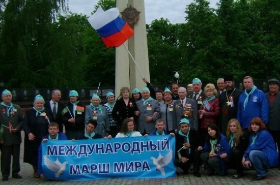 Участники Международного Марша мира рассказали молодёжи во Владимире о патриотических центрах России
