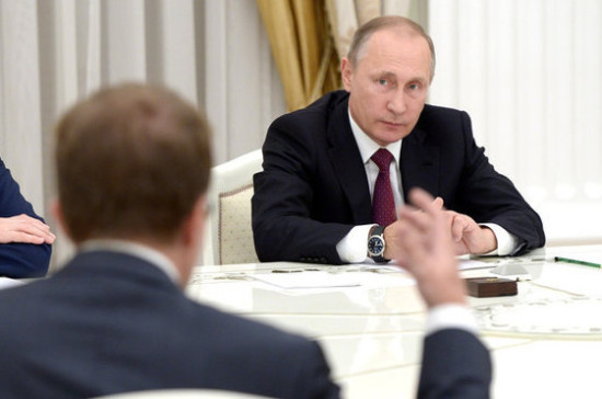 Чемезов назвал Путину сроки полного импортозамещения в ОПК