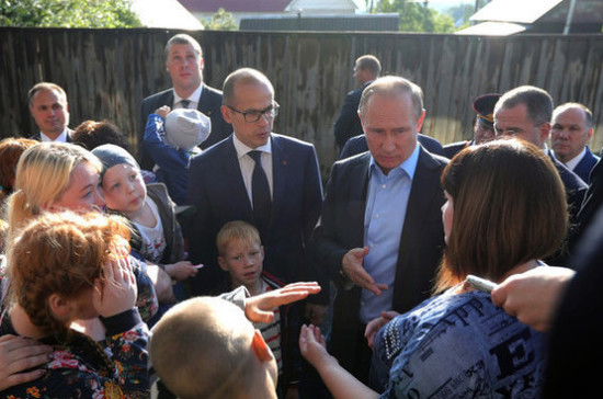 Путин поручил главе Удмуртии переселить 11 семей из Ижевска в новые дома