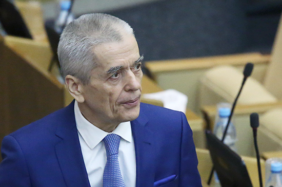 Онищенко предложил сократить время продажи алкоголя