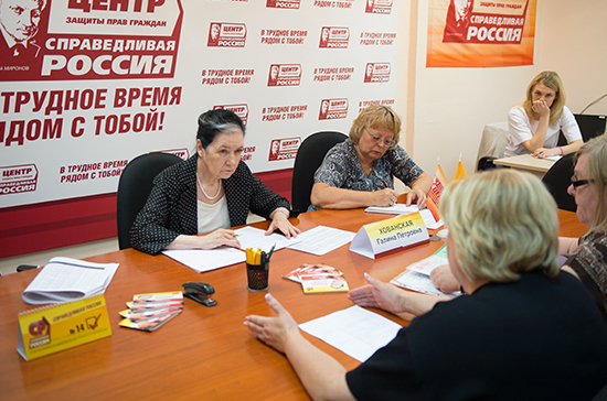 Галина Хованская: депутат может помочь только тому, кто сам борется за свои права