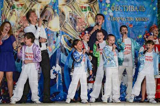 Детский праздник у моря