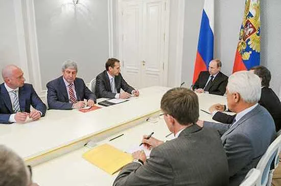 Политическая дискуссия