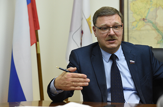 Косачев указал Парубию на приоритетные вопросы для решения на Украине