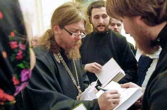 «Несвятые святые» во Франции