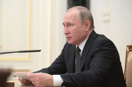 Путин заявил о росте числа ДТП из-за отсутствия лицензирования перевозок