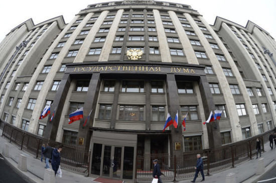 Фильмы, ставшие народным достоянием, будут показывать без прокатного удостоверения