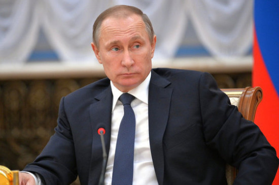 Путин призвал регионы развивать образовательные центры для одарённых детей