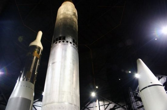 Российские учёные создают инновационный двигатель для спутников