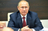 Путин пообещал заняться вопросом ухода за пожилыми россиянами