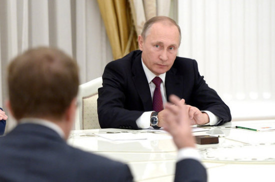 Путин обсудил отношения с США и сирийский кризис с членами Совбеза России