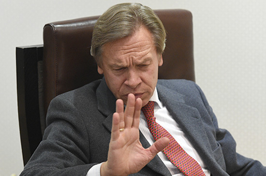 Пушков рассказал о трудностях Порошенко