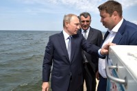 Жители Ольхона вызвались плыть сотни километров ради встречи с Путиным