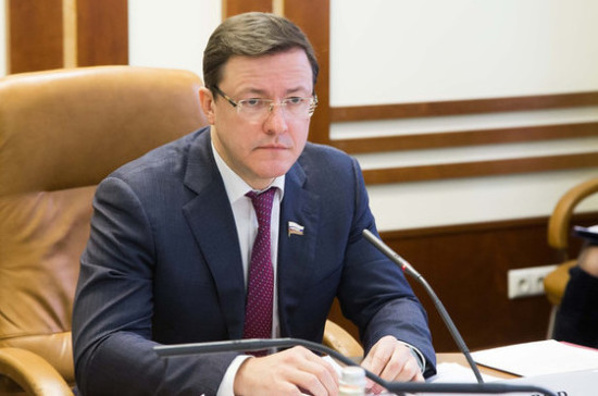Азаров назвал вовлечение граждан в принятие решений на местном уровне главным потенциалом местного самоуправления
