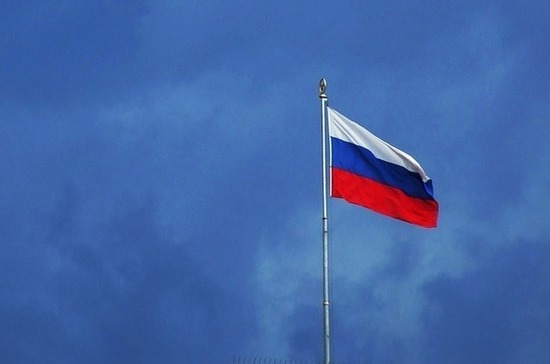Россияне назвали флаг, герб и гимн основными символами страны