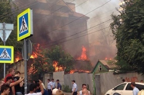В МЧС назвали вероятную причину пожара в Ростове-на-Дону