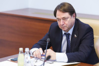 Ужесточение ответственности за нелегальный ввоз ювелирных изделий может принести результаты, сказал сенатор Шатиров