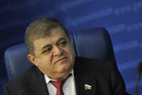 Джабаров предложил наказывать «весомыми сроками» за ложные звонки о минировании зданий