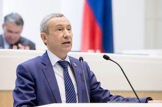 Сенатор Климов предложил сделать 30 июня Международным днём парламентаризма