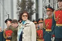 Дочь Михаила Калашникова, президент Межрегионального общественного фонда имени М.Т. Калашникова Елена Калашникова. Она коротко рассказала о непростой жизни и работе отца, прошедшего войну, делавшего после неё первые разработки своего автомата в Казахстане и Узбекистане.