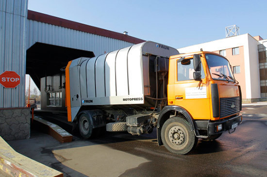 В мусорные баки подложат маячки