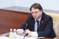 Шатиров призвал рассматривать вопросы по утилизации авто на общественных слушаниях