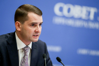 Ярослав Нилов предложил освободить от подоходного налога россиян, зарабатывающих меньше 15 тысяч рублей