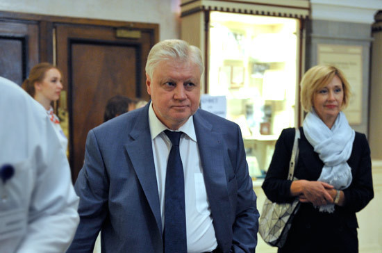 Миронов считает, что у Меркель осталось мало союзников в бундестаге