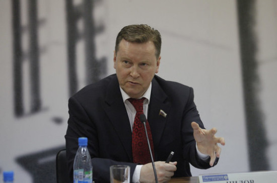 Олег Нилов: на антироссийский закон Украины нужно отвечать конкретными мерами