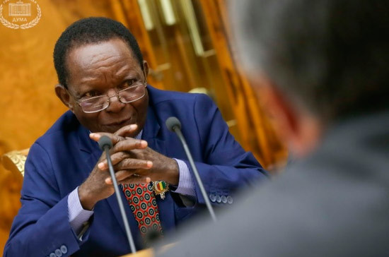 За заседанием Госдумы наблюдает делегация Гвинеи