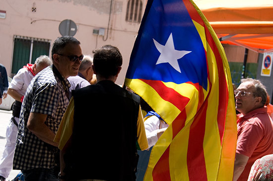 Еврокомиссия назвала референдум о независимости Каталонии незаконным