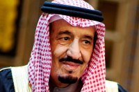 Король Саудовской Аравии впервые в истории прибыл в Москву