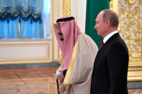 Саудовская Аравия намерена развить отношения с Россией, заявил политолог 