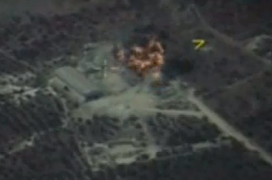 Минобороны РФ опубликовало видео авиаударов по террористам в сирийском Меядине